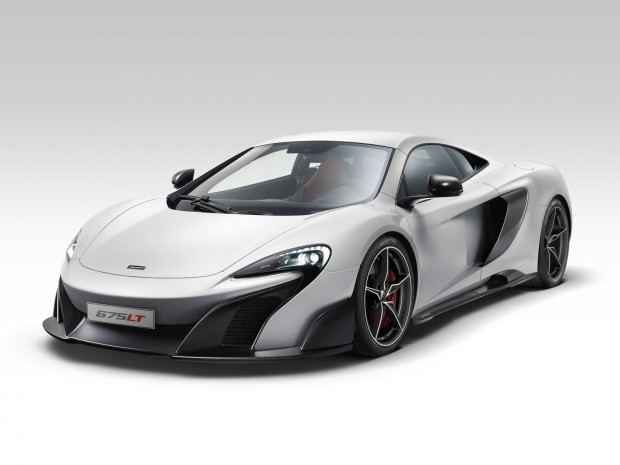 McLaren-675LT-front-three-quarters-left