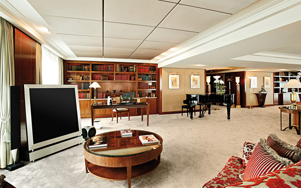 8_royal-penthouse-suite-hotel-president-wilson-geneva